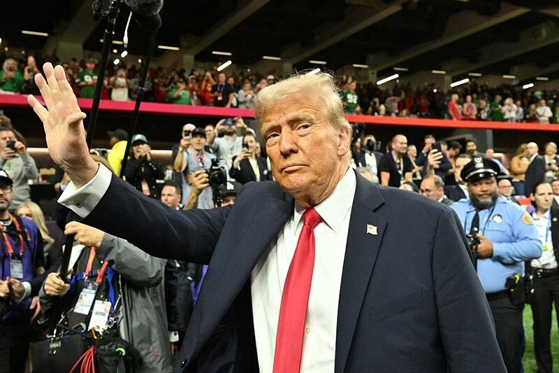Tổng thống Donald Trump tham dự tại Super Bowl 2025 Tổng thống Donald Trump tham dự tại Super Bowl 2025